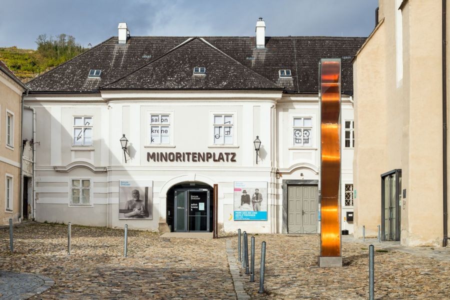Das seit 2008 bestehende Ernst Krenek Forum Krems wurde im Herbst 2021 mit einer neuen Ausstellung als „Salon Krenek“ neu eröffnet. © Klaus Pichler